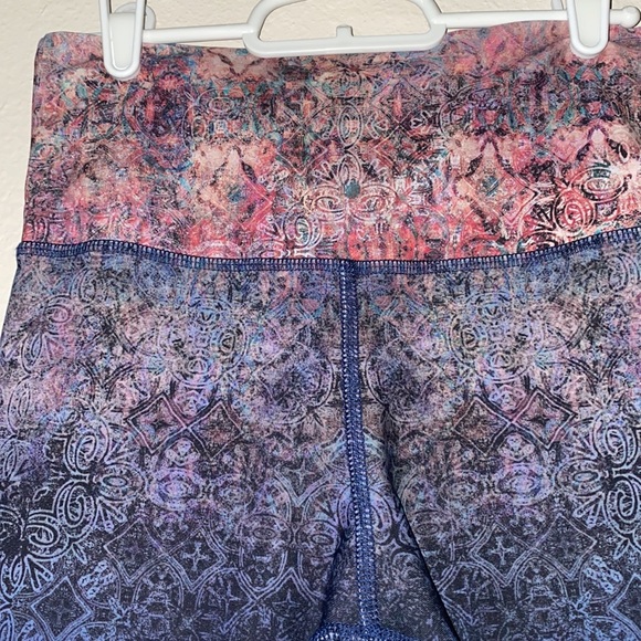 NWOT Evolution and Creation EVCR athletic yoga leggings - Picture 3 of 6